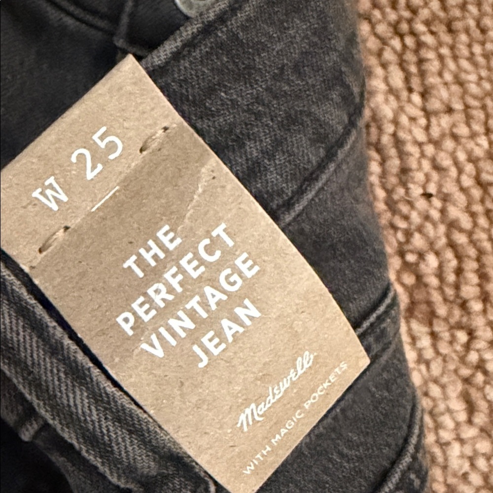 Madewell Women's washed black Jeans - Picture 3 of 5